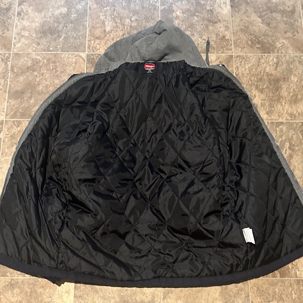 Wrangler Gray and Black Hooded Puffer Jacket